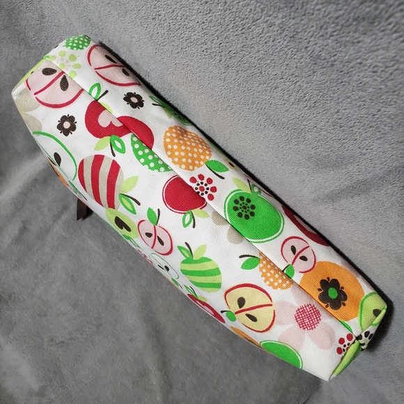 Thirty One Zipper Pouch Apple Blossum 12" wide x 9" tall with 2.5" base - Picture 4 of 16